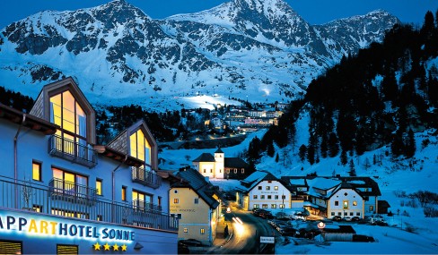 Obertauern bei Nacht